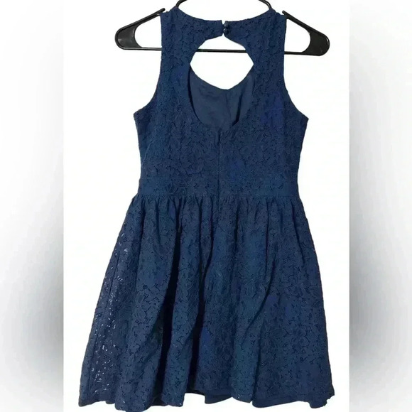 Papaya Navy Blue Lacey Floral Dress - Picture 2 of 4